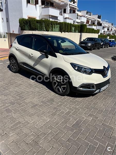 Usado Renault Captur 90 CV (66 kW) 2015 Beige SUV