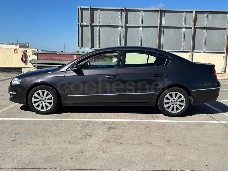 Usado VW Passat Advance 150 CV (110 kW) 2006 Negro Berlina