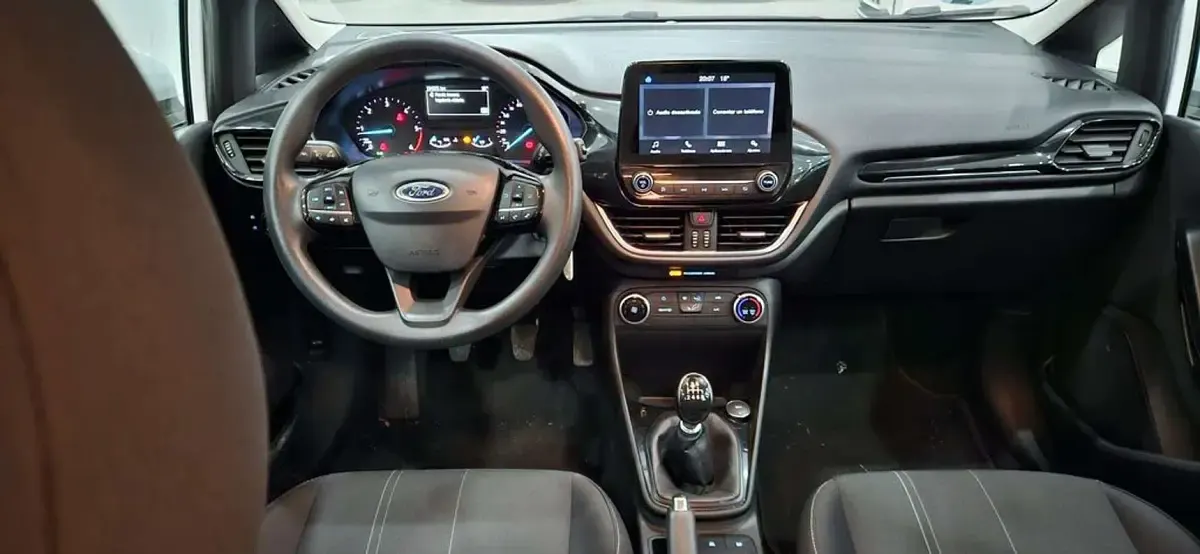 Usado Ford Fiesta Trend 86 CV (63 kW) 2019 Blanco Utilitario
