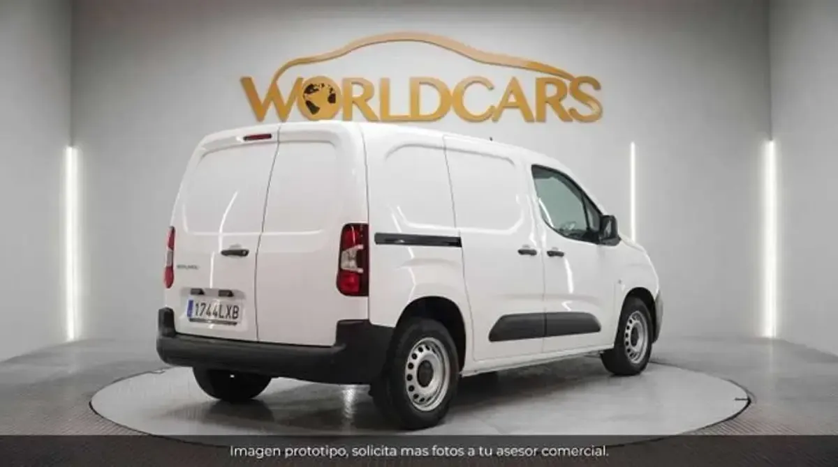 Usado Citroën Berlingo 102 CV (75 kW) 2022 Blanco Monovolumen