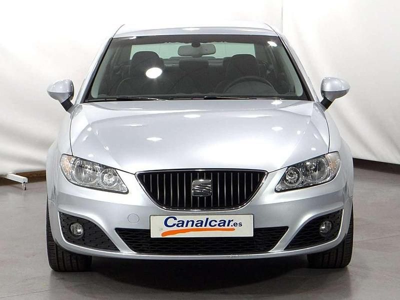 Usado Seat Exeo Style 143 CV (105 kW) 2011 Gris Berlina
