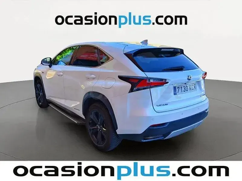 Usado Lexus NX300h Sport Line 197 CV (144 kW) 2017 Blanco SUV