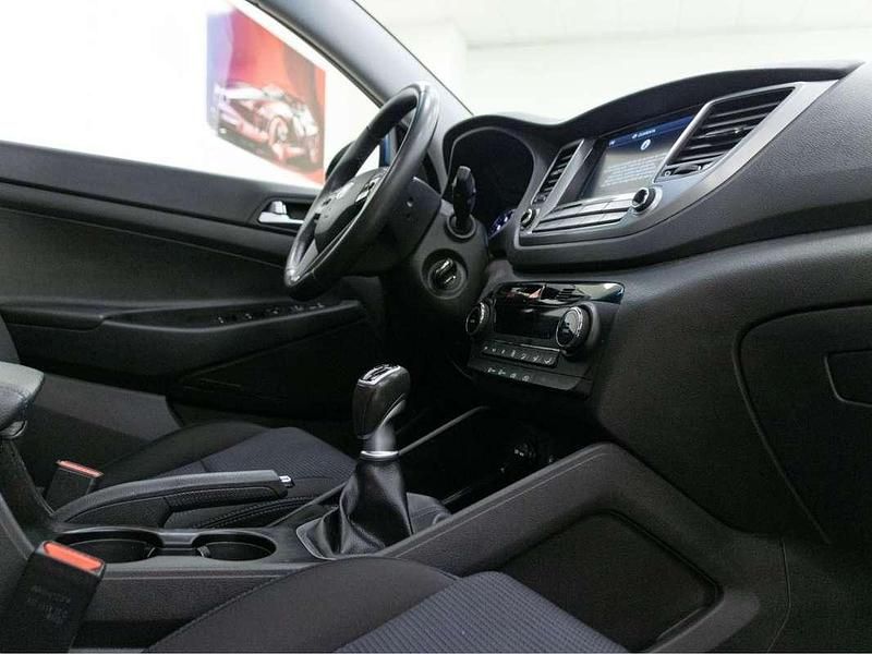 Usado Hyundai Tucson 131 CV (96 kW) 2018 Azul SUV
