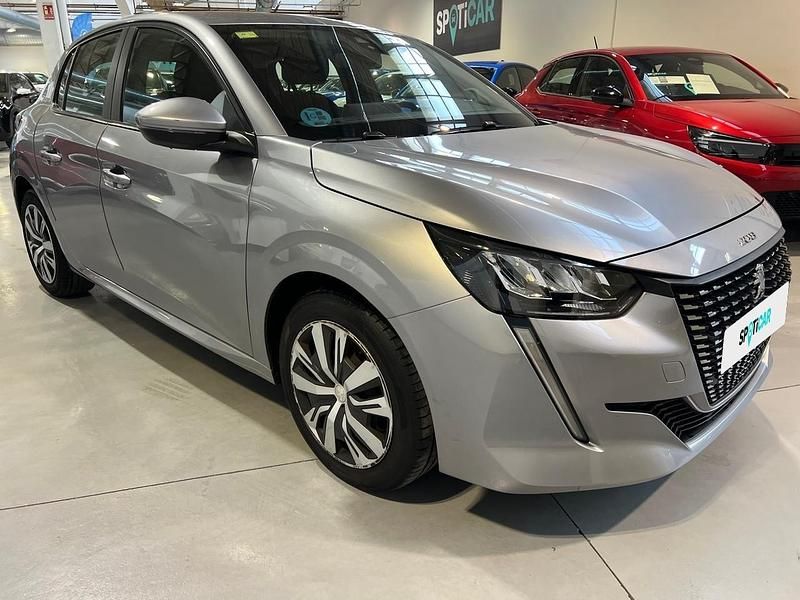 Usado Peugeot 208 Active 101 CV (74 kW) 2020 Gris Utilitario