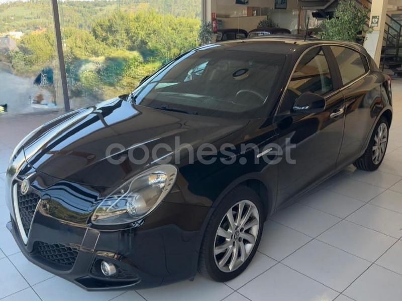 Negro Usado 2015 Alfa Romeo Giulietta Super Utilitario | 12.490 € (Precio justo) - Imagen 1/4