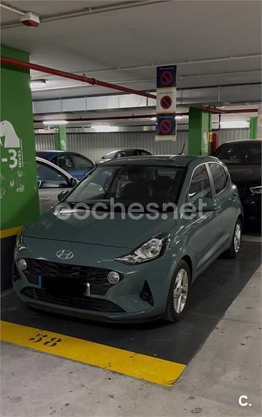 Usado Hyundai i10 67 CV (49 kW) 2022 Verde Utilitario