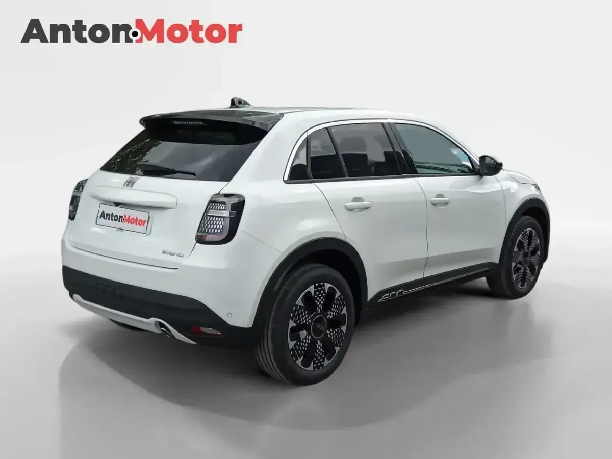 Usado Fiat 600 La Prima 101 CV (74 kW) 2024 Blanco SUV
