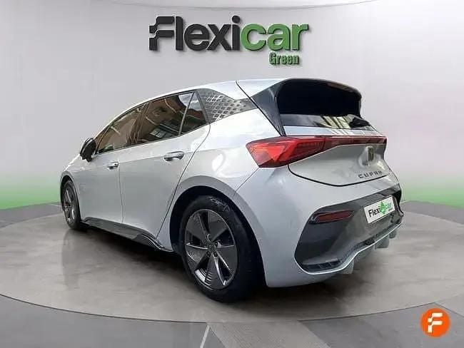 Usado Cupra Born 150 kW (204 CV) 2023 Gris Utilitario