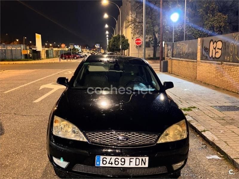 Negro Usado 2006 Ford Mondeo Trend Berlina | 3550 € (Precio justo) - Imagen 1/4