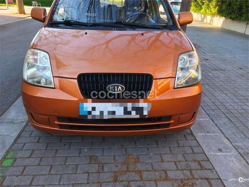 Usado Kia Picanto LX 65 CV (47 kW) 2005 Granate Utilitario