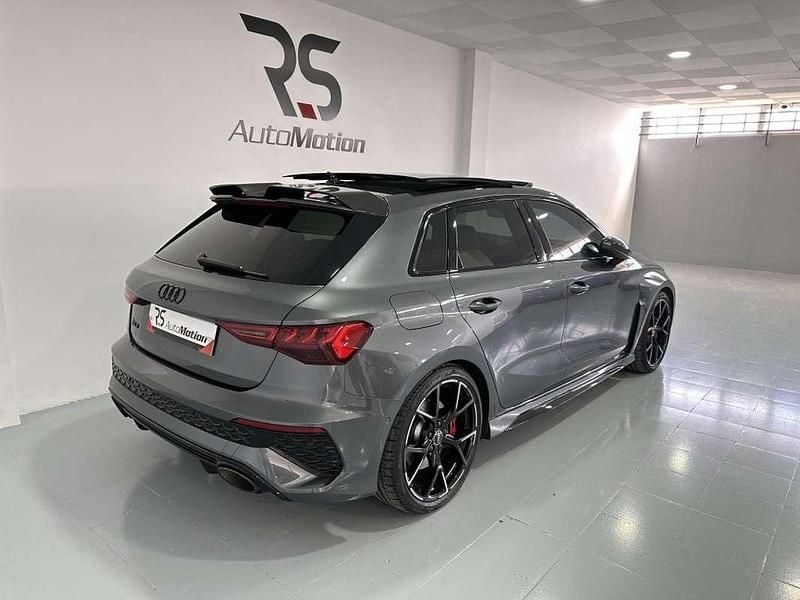 Usado Audi RS3 Sportback 400 CV (294 kW) 2024 Gris Utilitario