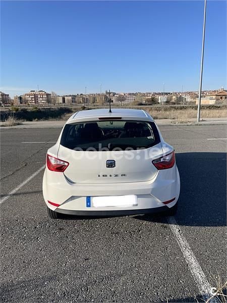 Usado Seat Ibiza SC Style 105 CV (77 kW) 2012 Blanco Utilitario