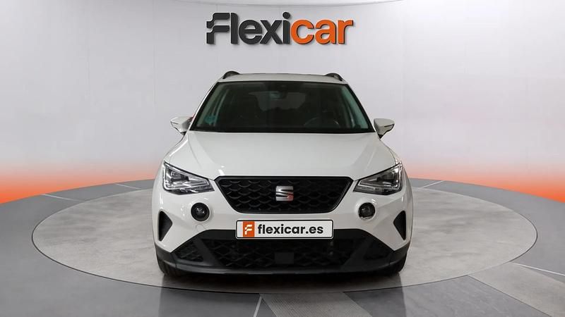Usado Seat Arona Style 110 CV (80 kW) 2023 Blanco SUV