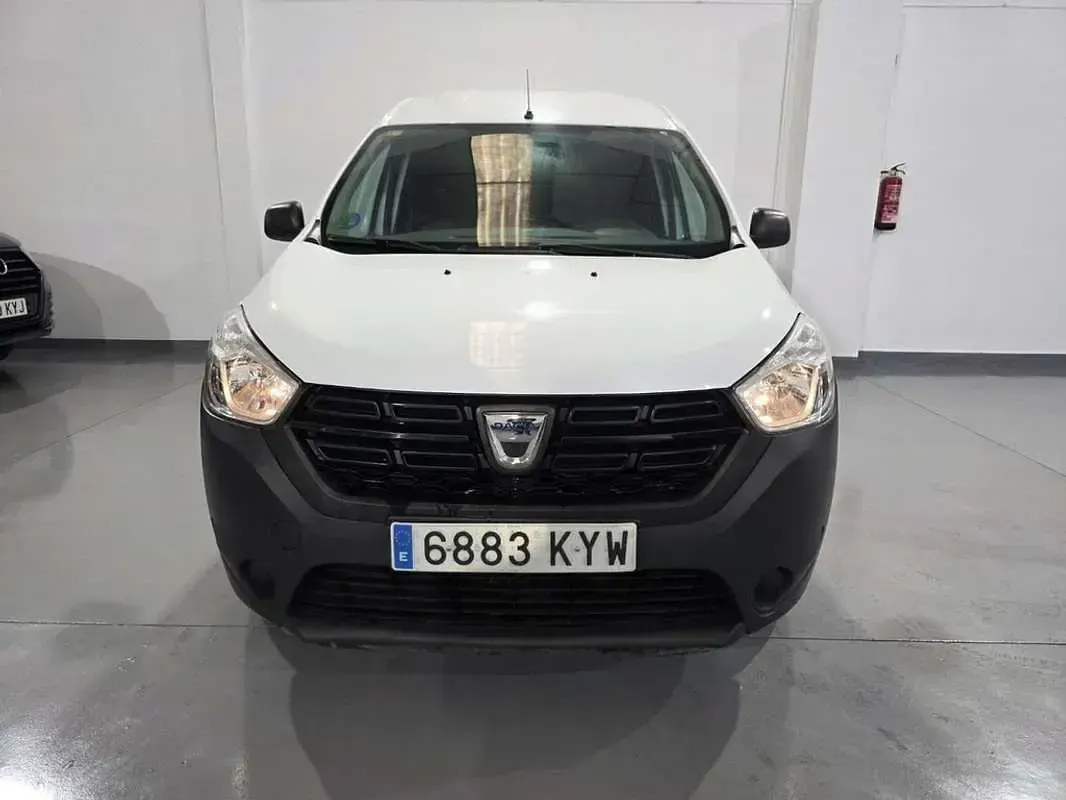 Usado Dacia Dokker Essentiel 98 CV (72 kW) 2019 Blanco Monovolumen