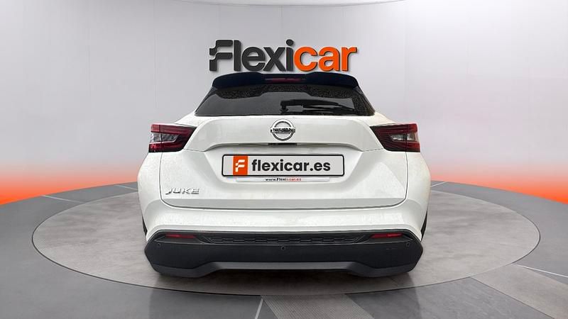Usado Nissan Juke Acenta 114 CV (83 kW) 2021 Blanco SUV
