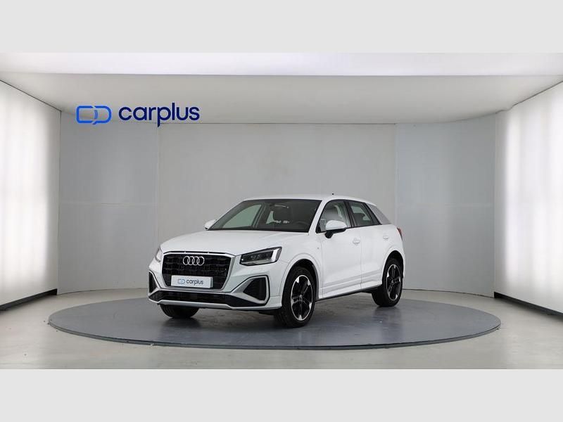 Usado Audi Q2 S-Line 150 CV (110 kW) 2022 Blanco ibis SUV