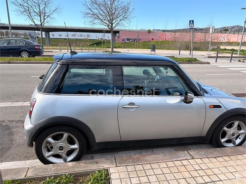 Usado Mini Cooper 115 CV (84 kW) 2005 Gris / plata Utilitario