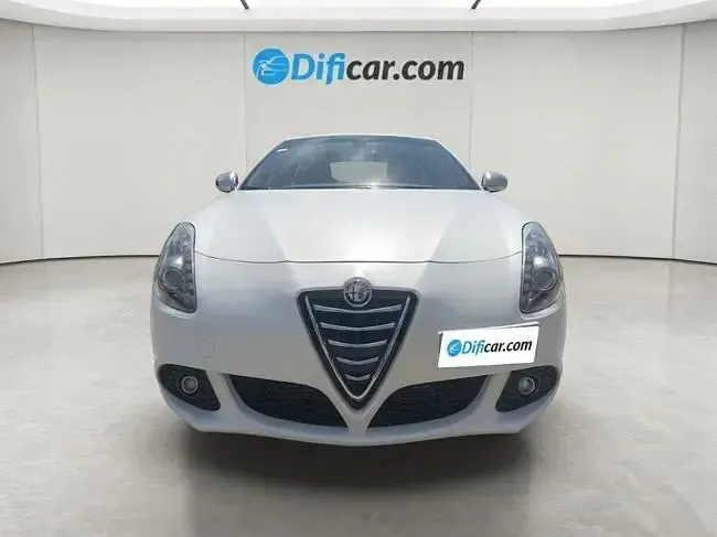 Usado Alfa Romeo Giulietta Distinctive 105 CV (77 kW) 2013 Blanco Utilitario