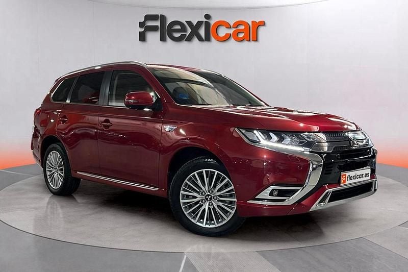 Rojo Usado 2021 Mitsubishi Outlander P-HEV SUV | 21.690 € (Buen precio) - Imagen 1/4