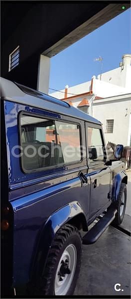 Usado Land Rover Defender 112 CV (82 kW) 1989 Azul Familiar