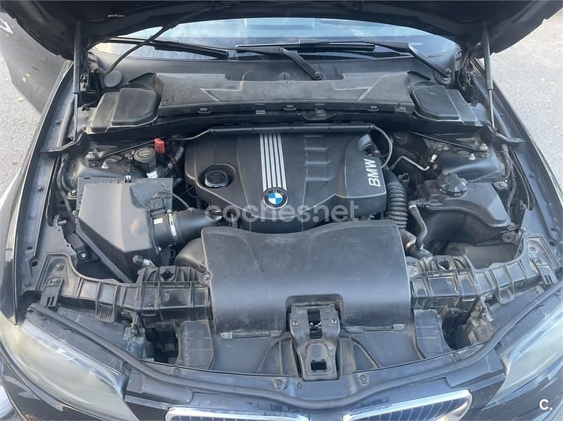 Negro Usado 2009 BMW 118 Utilitario | 4600 € (Precio justo) - Imagen 1/3