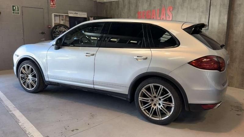 Usado Porsche Cayenne S 400 CV (294 kW) 2011 Gris SUV