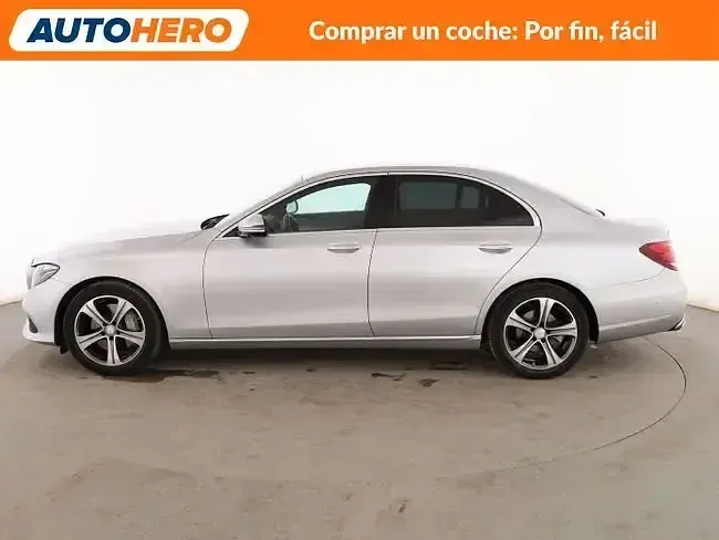 Usado Mercedes E220 Avantgarde 195 CV (143 kW) 2017 Gris Berlina