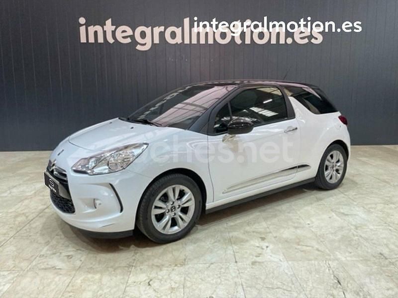 Blanco Usado 2016 DS Automobiles DS3 Berlina | 8500 € (Precio justo) - Imagen 1/4