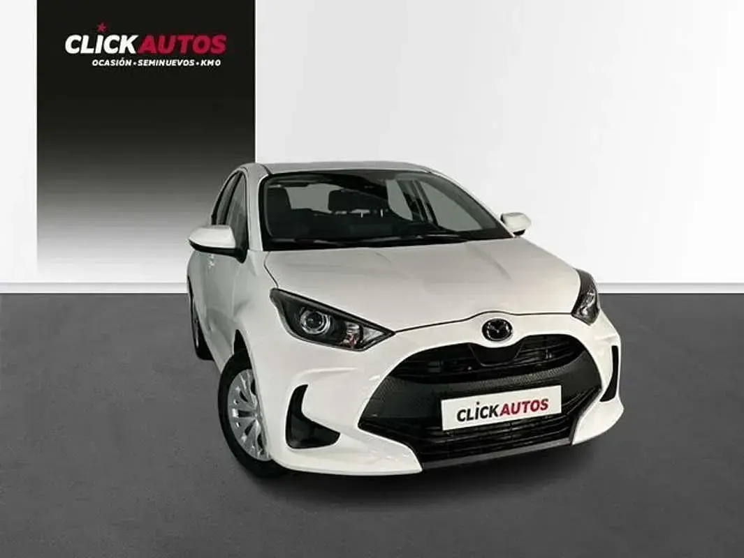 Usado Mazda 2 117 CV (86 kW) 2024 Blanco Utilitario