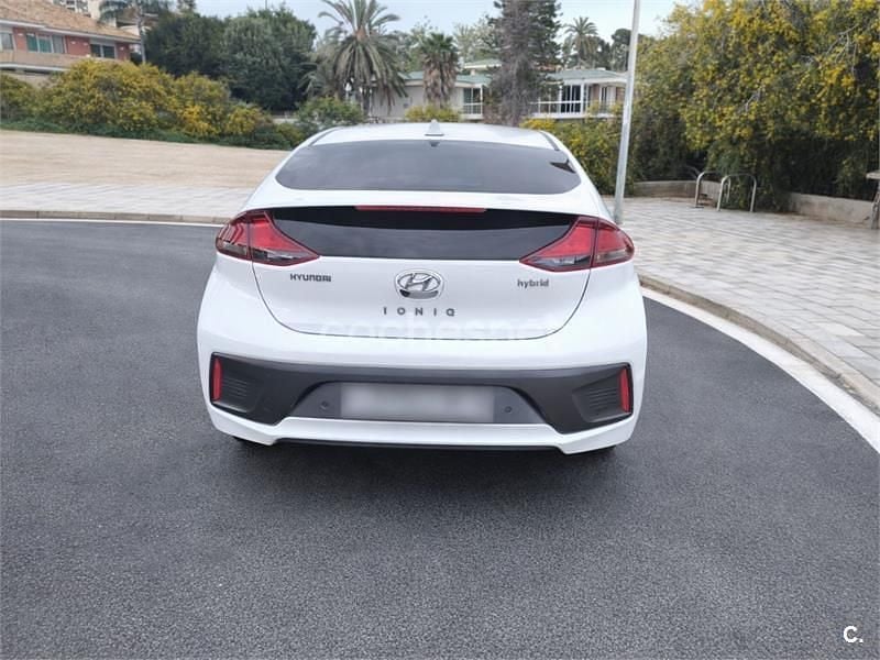 Usado Hyundai Ioniq 141 CV (103 kW) 2022 Blanco Utilitario