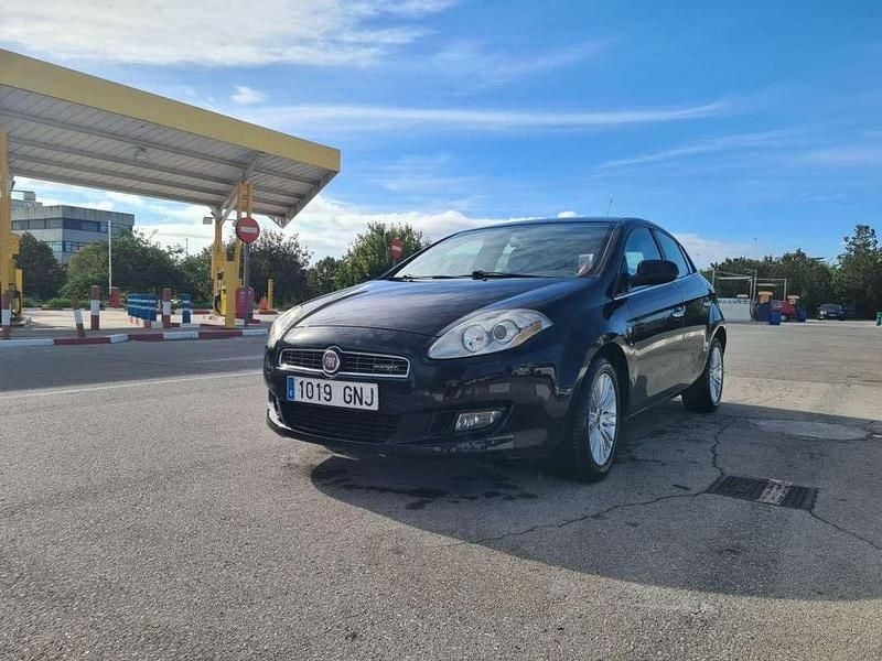 Usado 2009 Fiat Bravo Active Utilitario | 3500 € (Buen precio) - Imagen 1/4