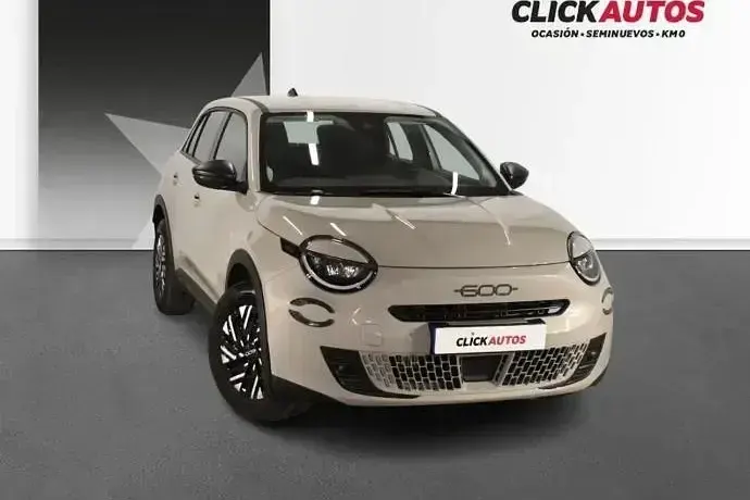 Usado Fiat 600 Pop 110 CV (80 kW) 2025 SUV