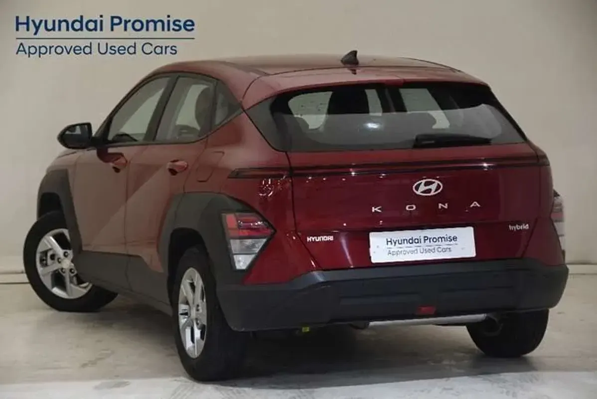 Usado Hyundai Kona 129 HP (94 kW) 2025 Vermelho SUV