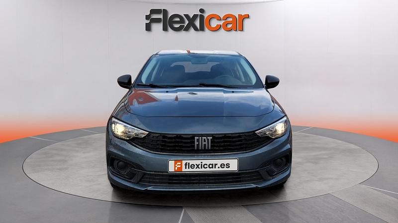 Usado Fiat Tipo 131 CV (96 kW) 2024 Gris Berlina