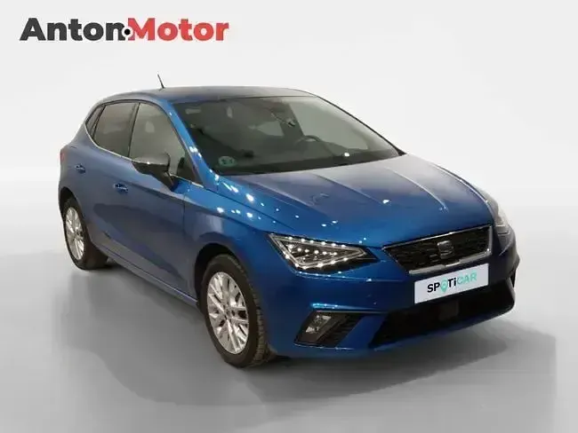 Usado Seat Ibiza FR 115 CV (84 kW) 2025 Azul Utilitario