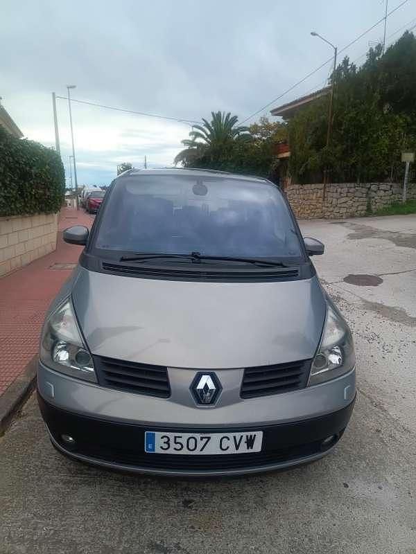 Usado Renault Espace Dynamique 150 CV (110 kW) 2005 Gris Monovolumen