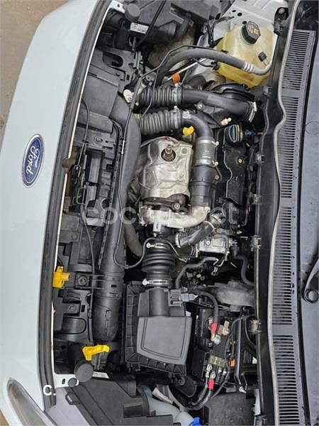 Usado Ford Transit Connect 100 CV (73 kW) 2017 Blanco Monovolumen