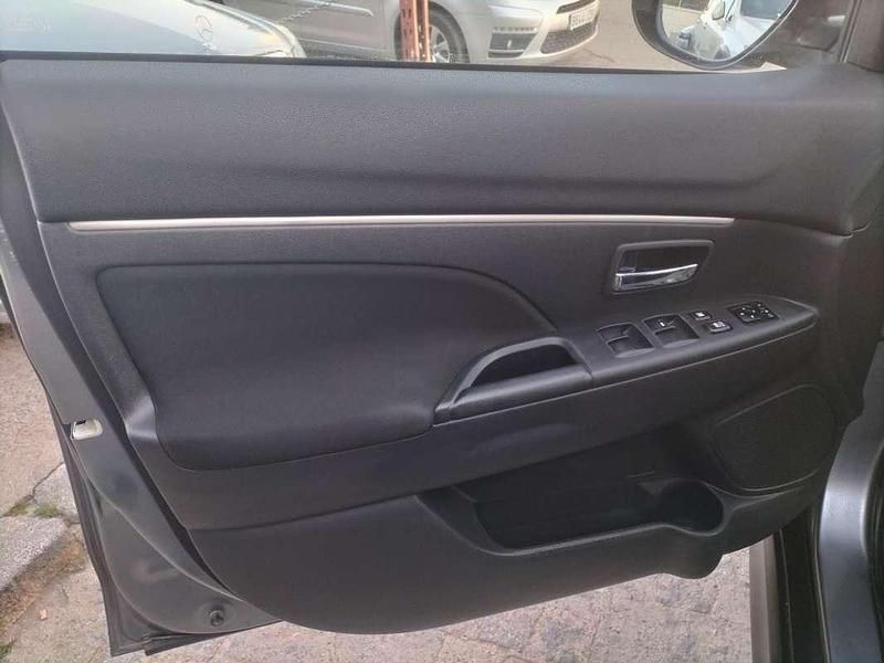 Usado Mitsubishi ASX Motion 117 CV (86 kW) 2012 Gris SUV