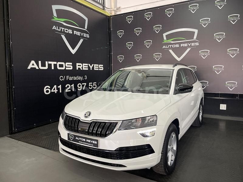 Blanco Usado 2019 Skoda Karoq SportLine SUV | 17.490 € (Precio justo) - Imagen 1/4