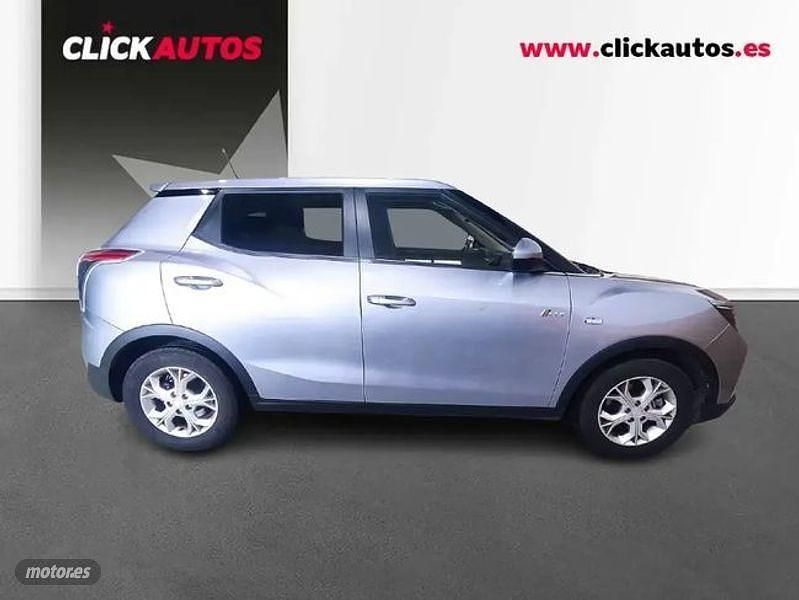 Usado Ssangyong (KGM) Tivoli 160 CV (117 kW) 2025 Gris SUV