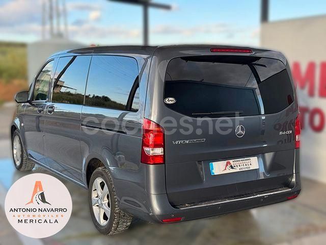 Usado Mercedes V200 Avantgarde 136 CV (100 kW) 2017 Gris / plata Monovolumen