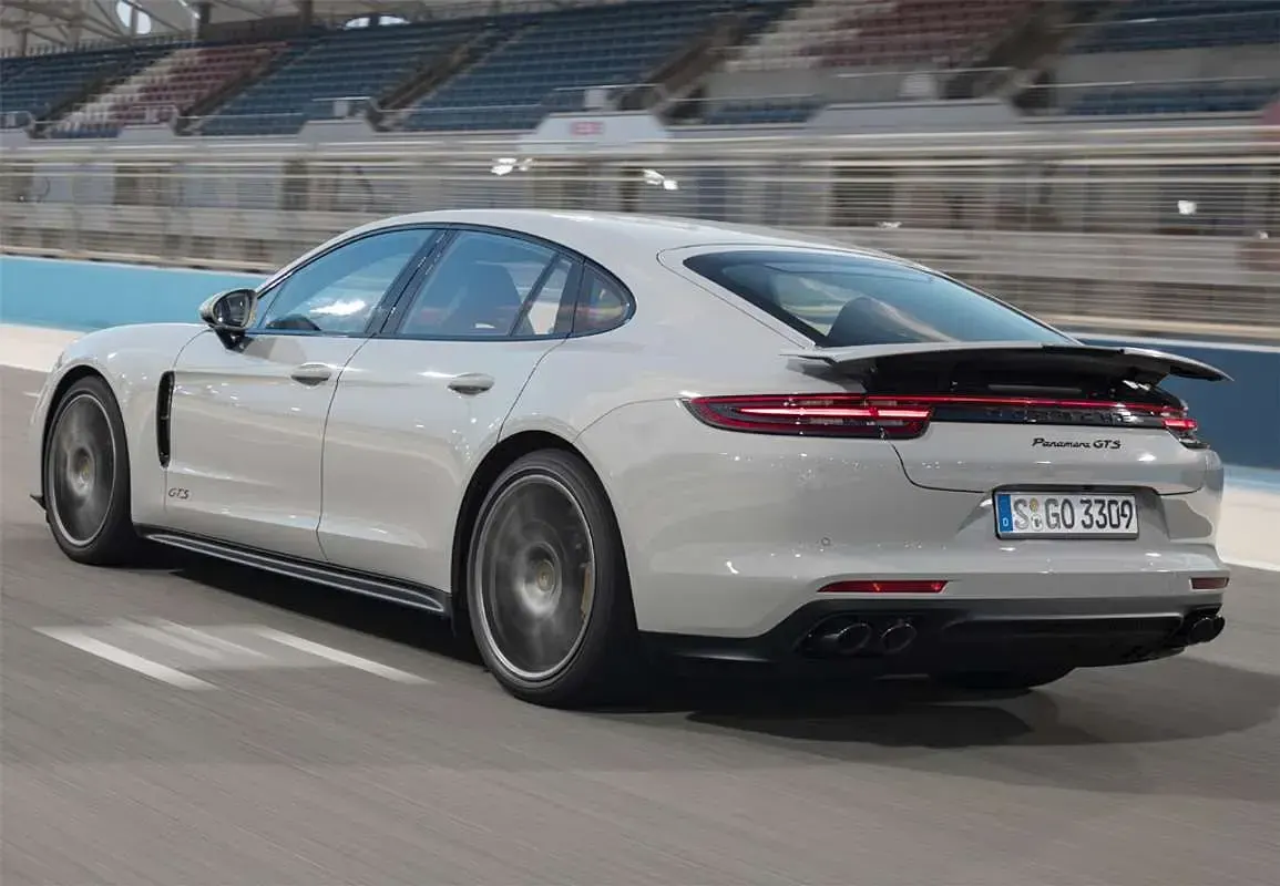 Usado Porsche Panamera Turbo S Executive 680 CV (500 kW) 2018 Azul Berlina
