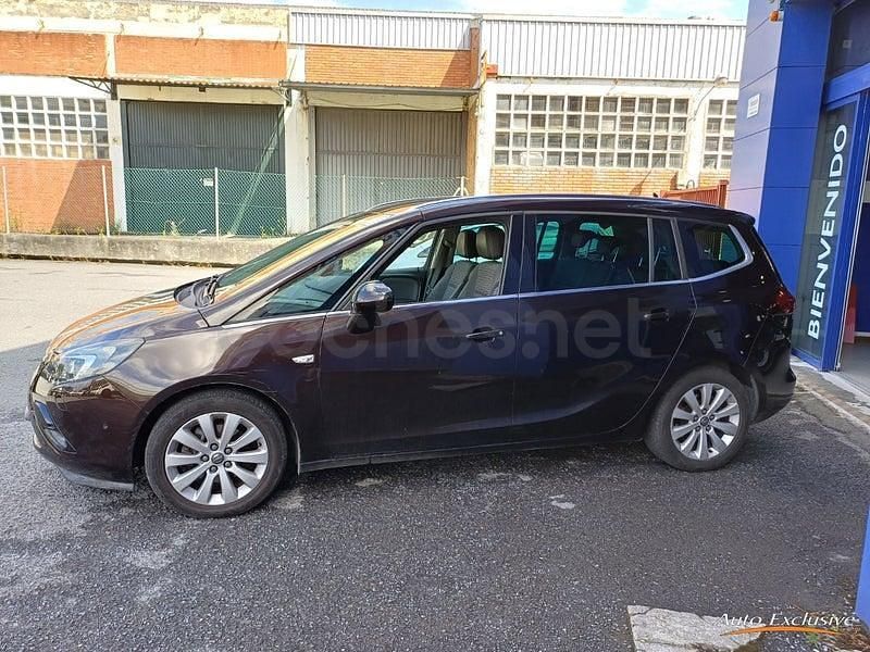 Usado Opel Zafira Tourer Selective 136 CV (100 kW) 2014 Granate Monovolumen