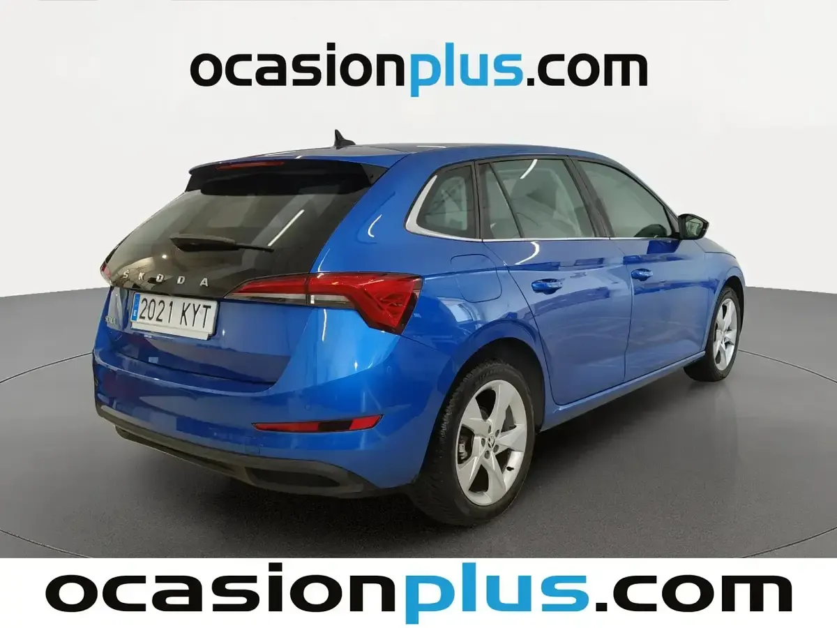 Usado Skoda Scala Ambition 115 CV (84 kW) 2019 Azul Utilitario
