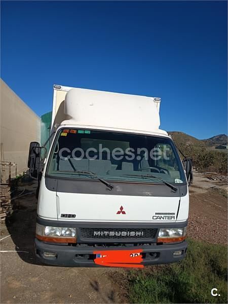 Usado Mitsubishi Canter 117 CV (86 kW) 2001 Blanco Familiar