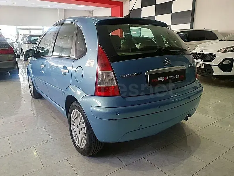 Usado Citroën C3 Exclusive 90 CV (66 kW) 2006 Azul Berlina