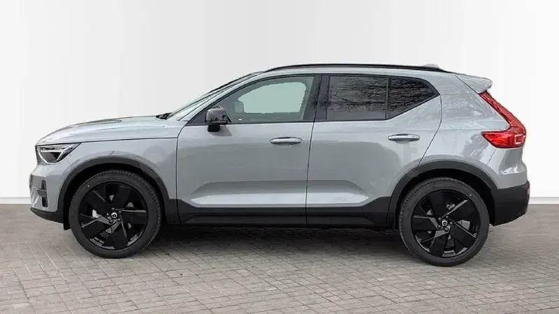 Nuevo Volvo XC40 Plus 163 CV (119 kW) 2026 Gris / plata SUV