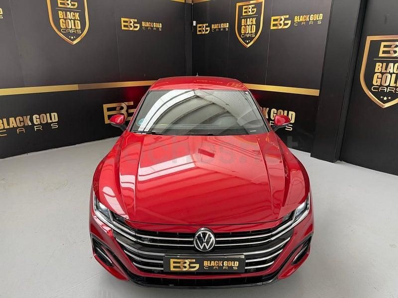 Käytetty VW Arteon R-line 150 HP (110 kW) 2022 Punainen Sedan