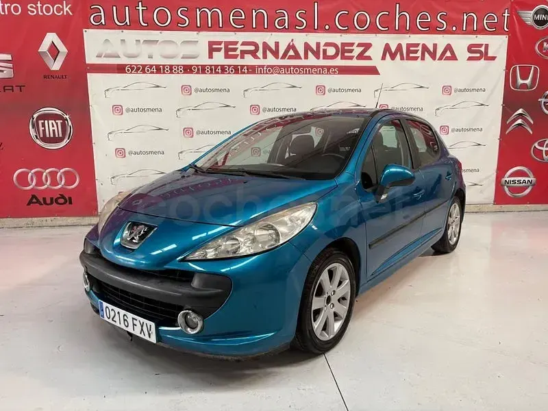 Usado Peugeot 207 90 CV (66 kW) 2007 Azul Berlina