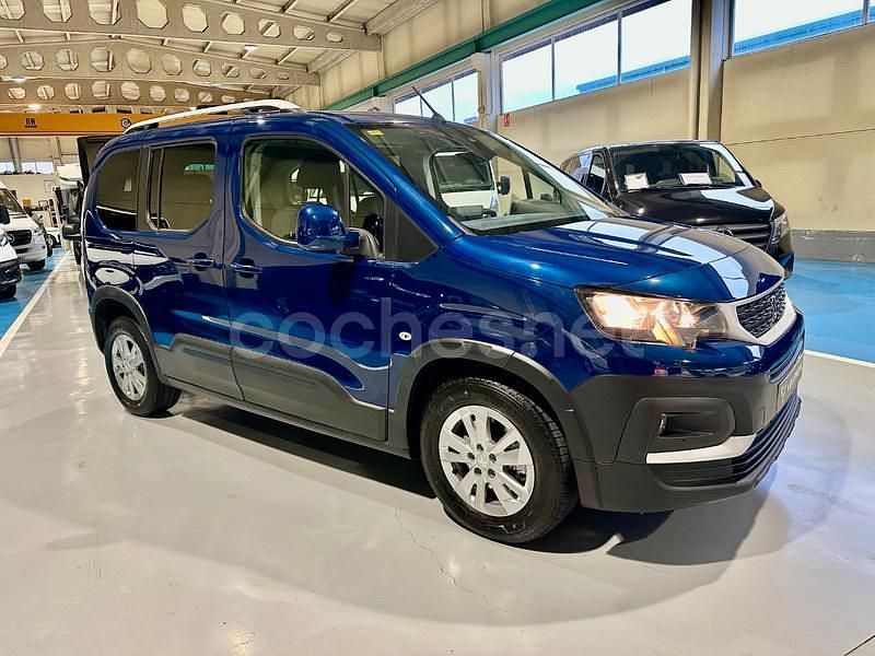 Usado Peugeot Rifter Active 130 CV (95 kW) 2019 Azul Monovolumen